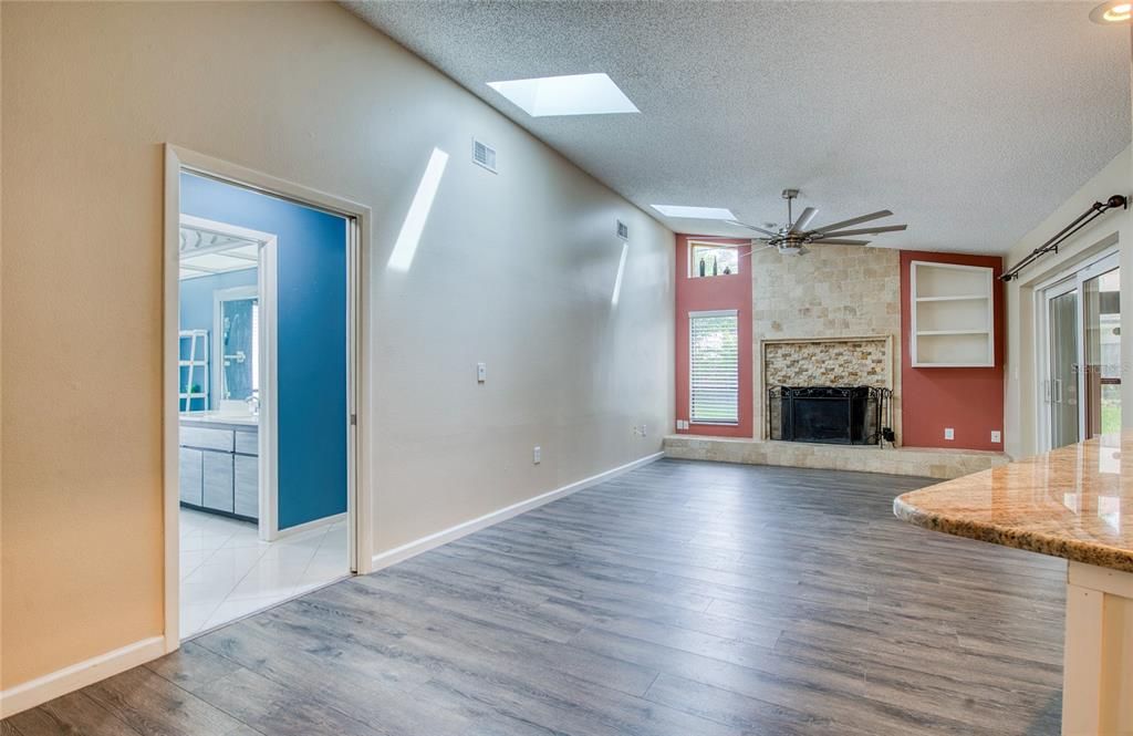 For Rent: $3,000 (3 beds, 2 baths, 1896 Square Feet)