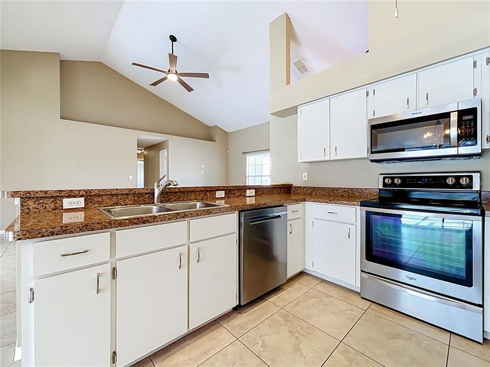Active With Contract: $365,000 (4 beds, 2 baths, 1838 Square Feet)