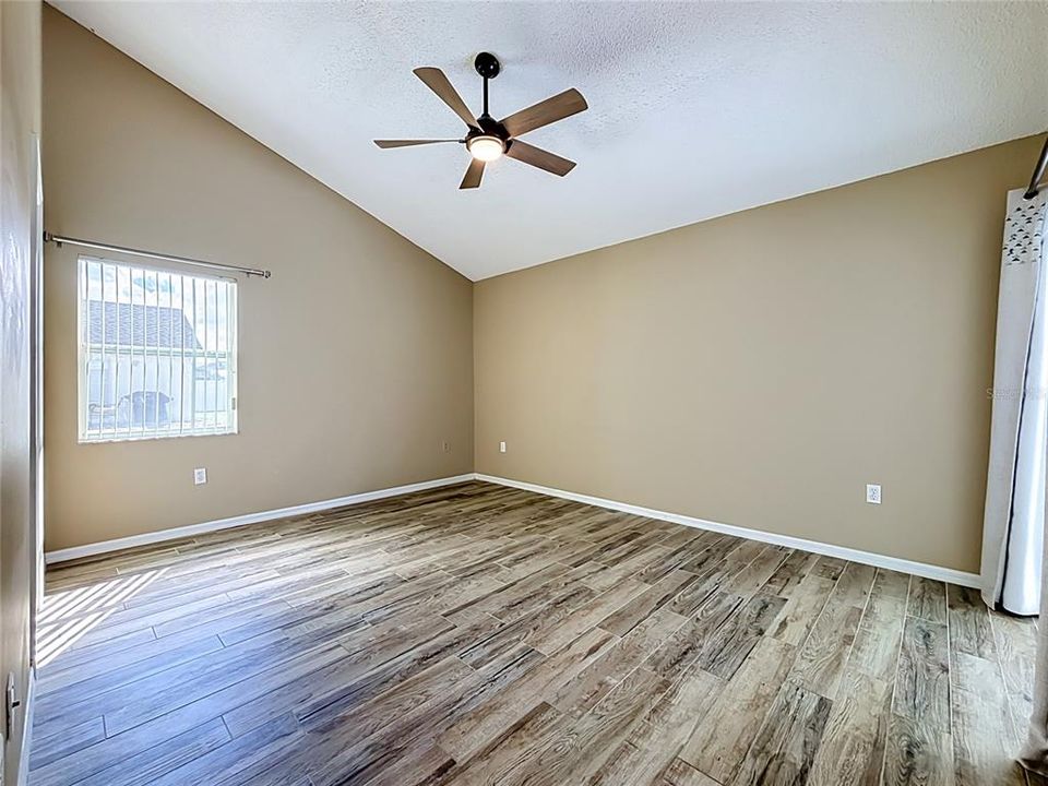 Active With Contract: $365,000 (4 beds, 2 baths, 1838 Square Feet)