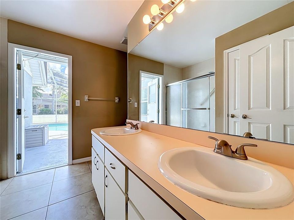 Active With Contract: $365,000 (4 beds, 2 baths, 1838 Square Feet)