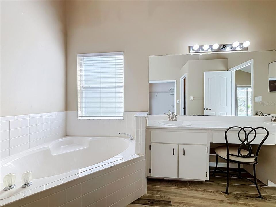 Active With Contract: $365,000 (4 beds, 2 baths, 1838 Square Feet)