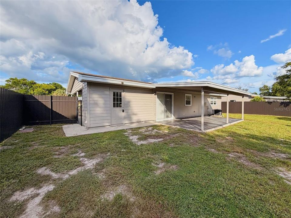 En Venta: $225,000 (2 camas, 2 baños, 1016 Pies cuadrados)