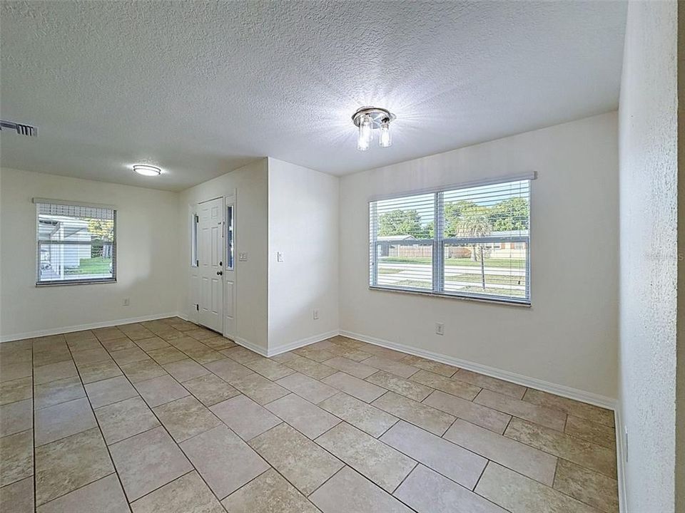 En Venta: $225,000 (2 camas, 2 baños, 1016 Pies cuadrados)