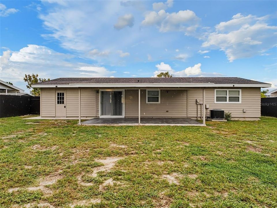 En Venta: $225,000 (2 camas, 2 baños, 1016 Pies cuadrados)