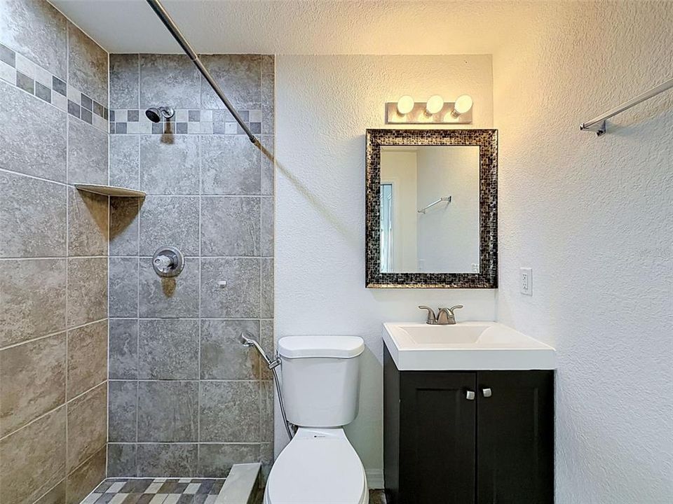 En Venta: $225,000 (2 camas, 2 baños, 1016 Pies cuadrados)