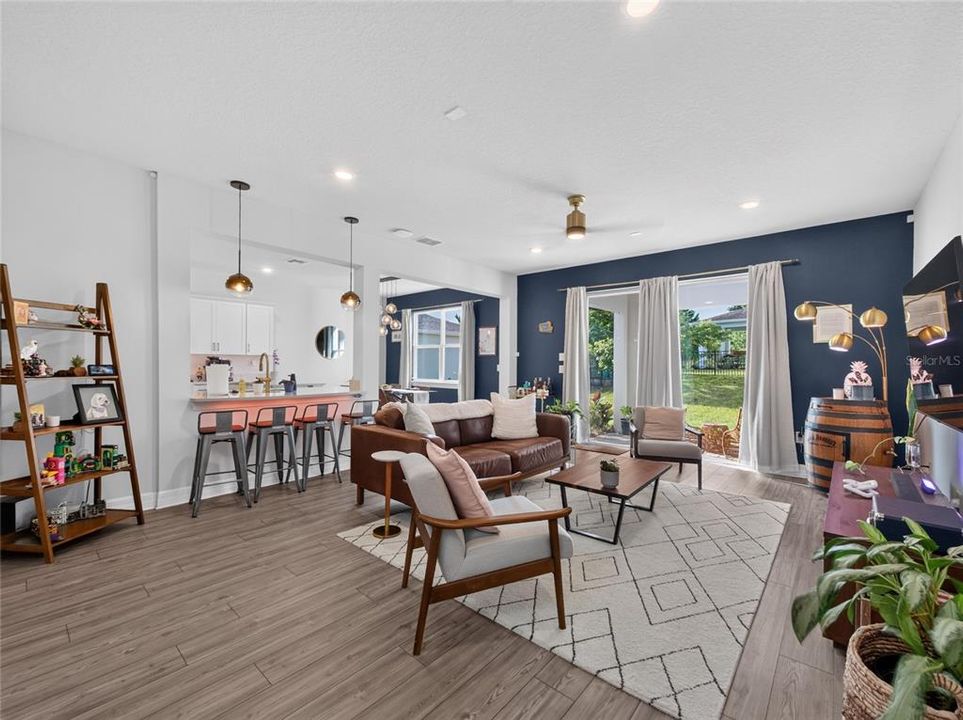 En Venta: $515,000 (3 camas, 2 baños, 1811 Pies cuadrados)