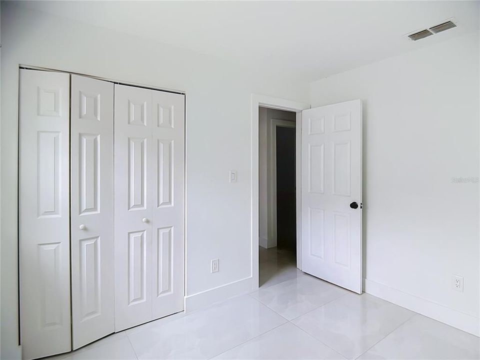 For Rent: $2,100 (5 beds, 3 baths, 1484 Square Feet)