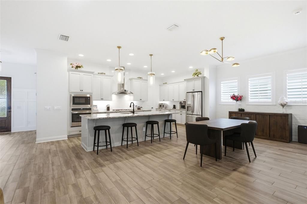For Sale: $699,000 (3 beds, 2 baths, 2818 Square Feet)