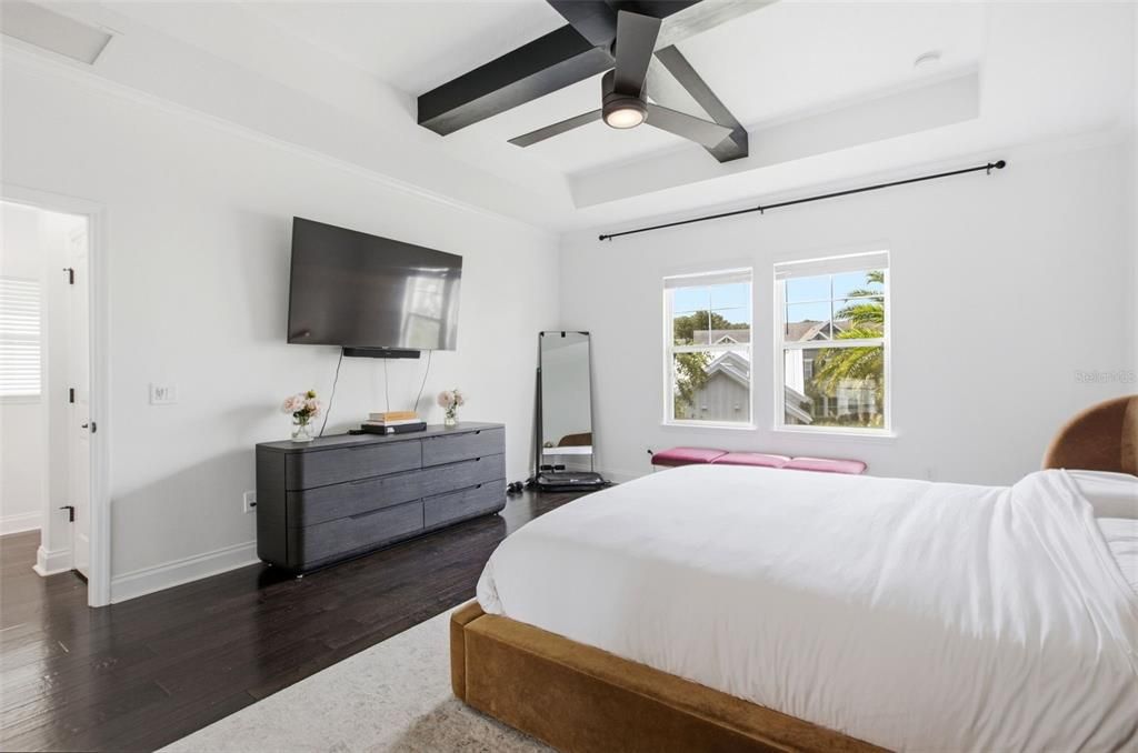 For Sale: $699,000 (3 beds, 2 baths, 2818 Square Feet)