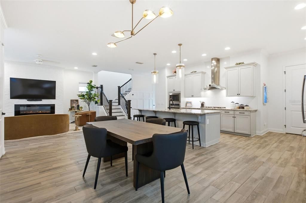 For Sale: $699,000 (3 beds, 2 baths, 2818 Square Feet)