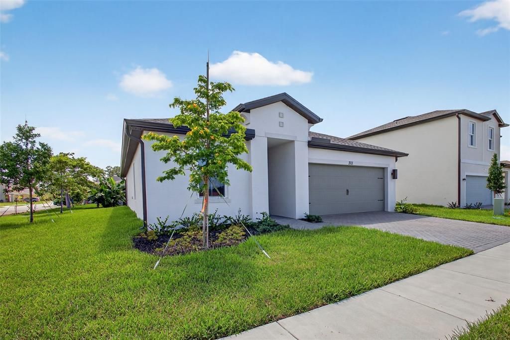 For Rent: $2,650 (4 beds, 2 baths, 1603 Square Feet)