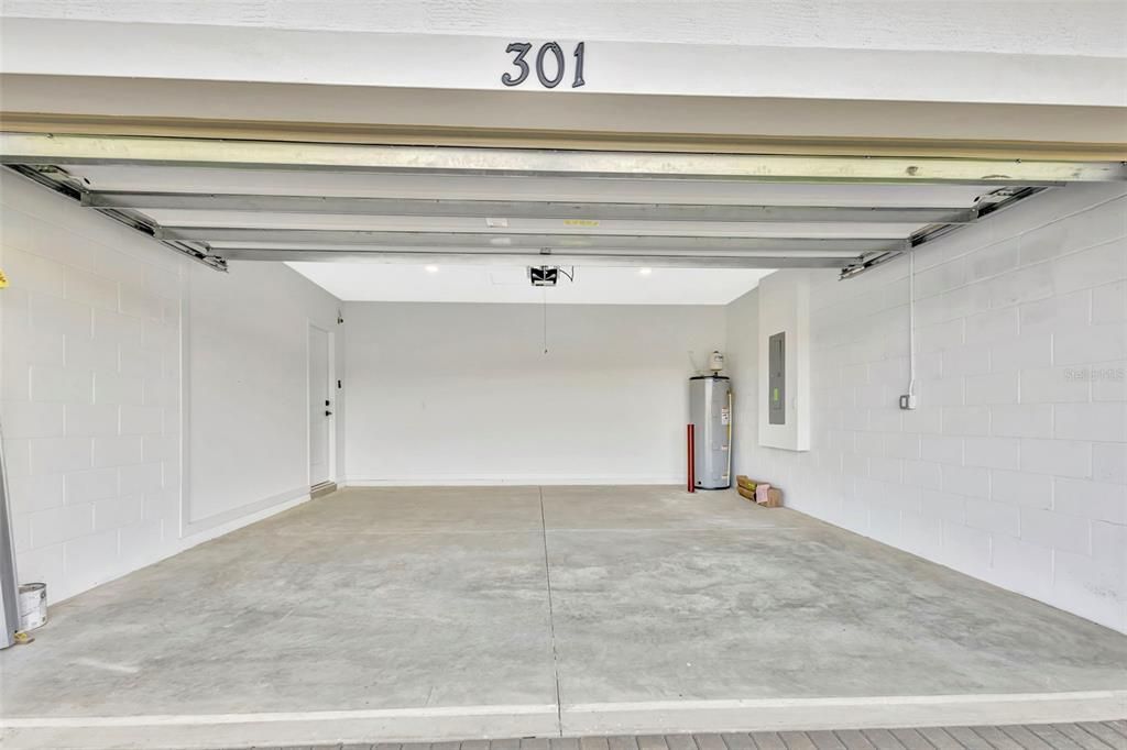For Rent: $2,650 (4 beds, 2 baths, 1603 Square Feet)