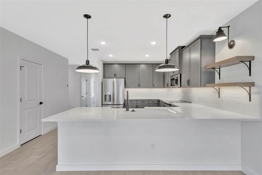 For Rent: $2,650 (4 beds, 2 baths, 1603 Square Feet)