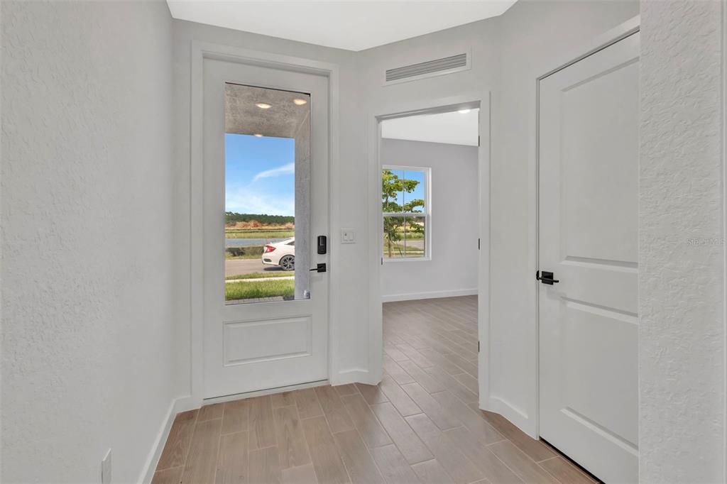 For Rent: $2,650 (4 beds, 2 baths, 1603 Square Feet)