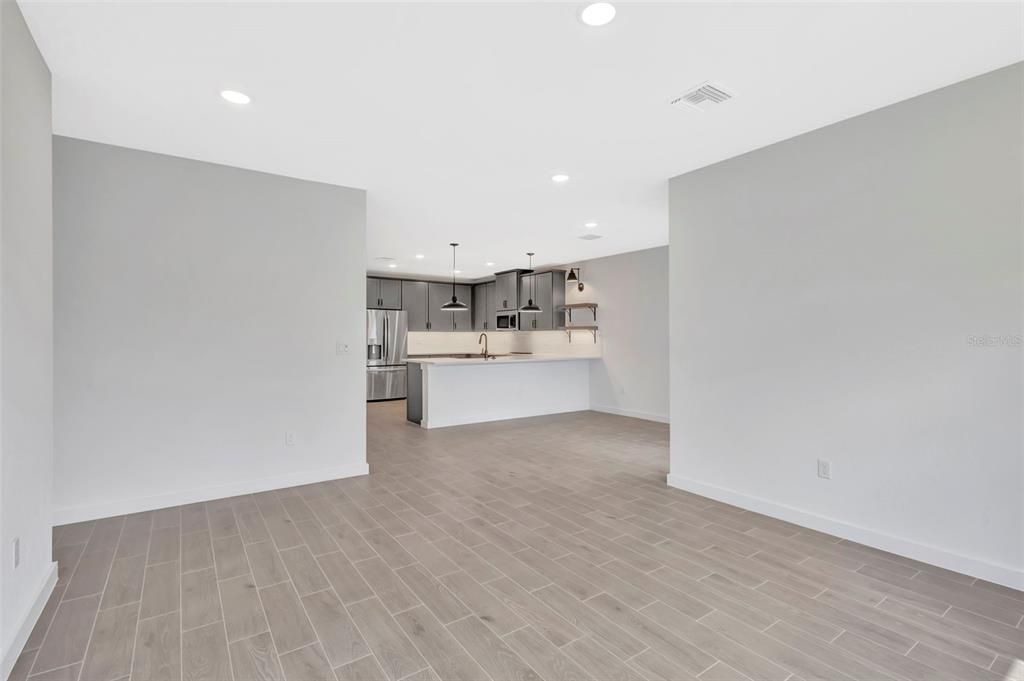 For Rent: $2,650 (4 beds, 2 baths, 1603 Square Feet)