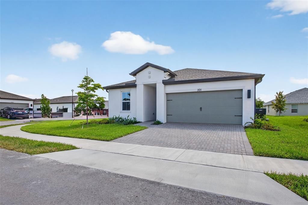 For Rent: $2,650 (4 beds, 2 baths, 1603 Square Feet)