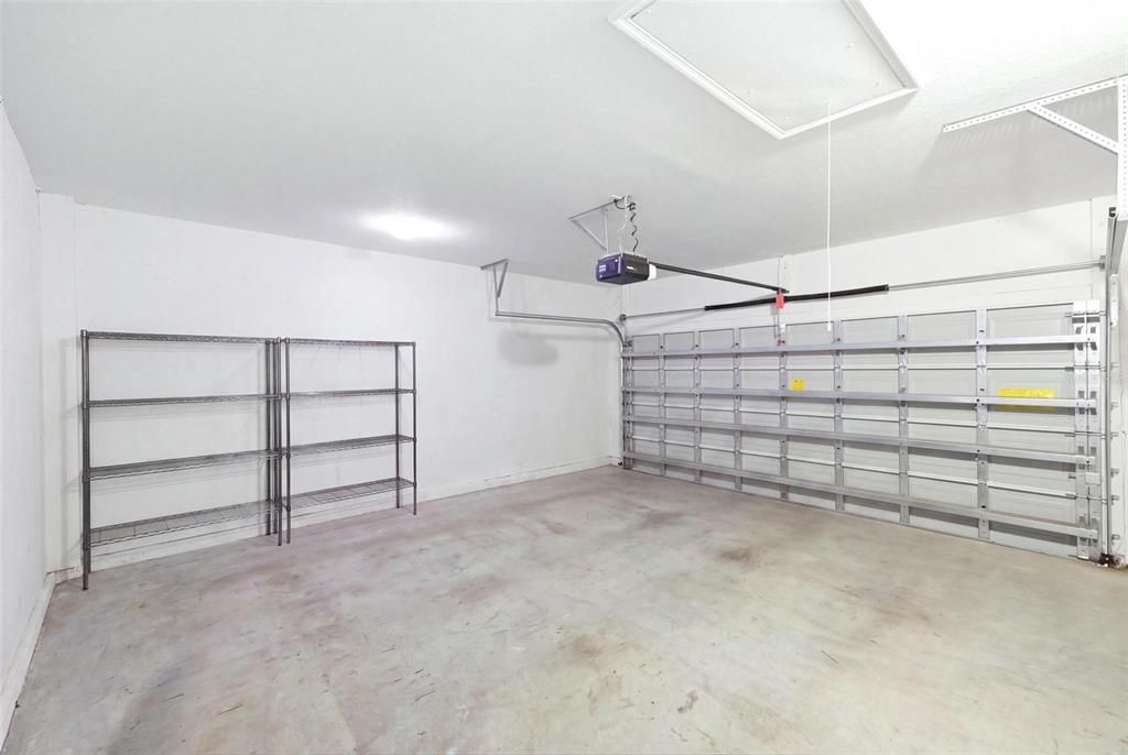 На продажу: $239,900 (2 спален, 2 ванн, 1190 Квадратных фут)