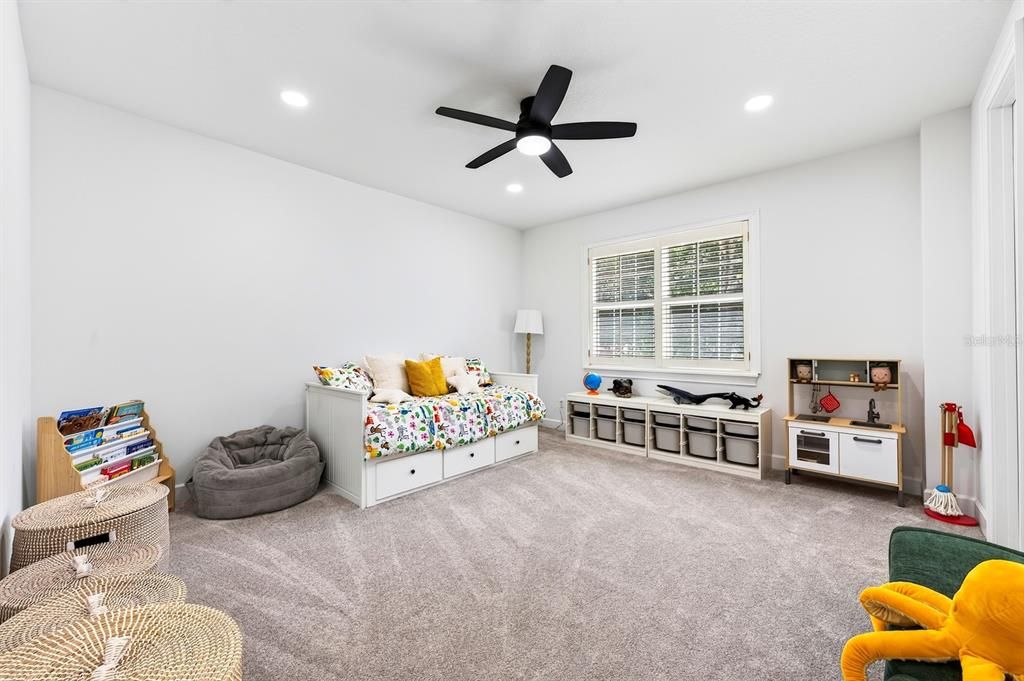 For Sale: $1,375,000 (4 beds, 4 baths, 4046 Square Feet)