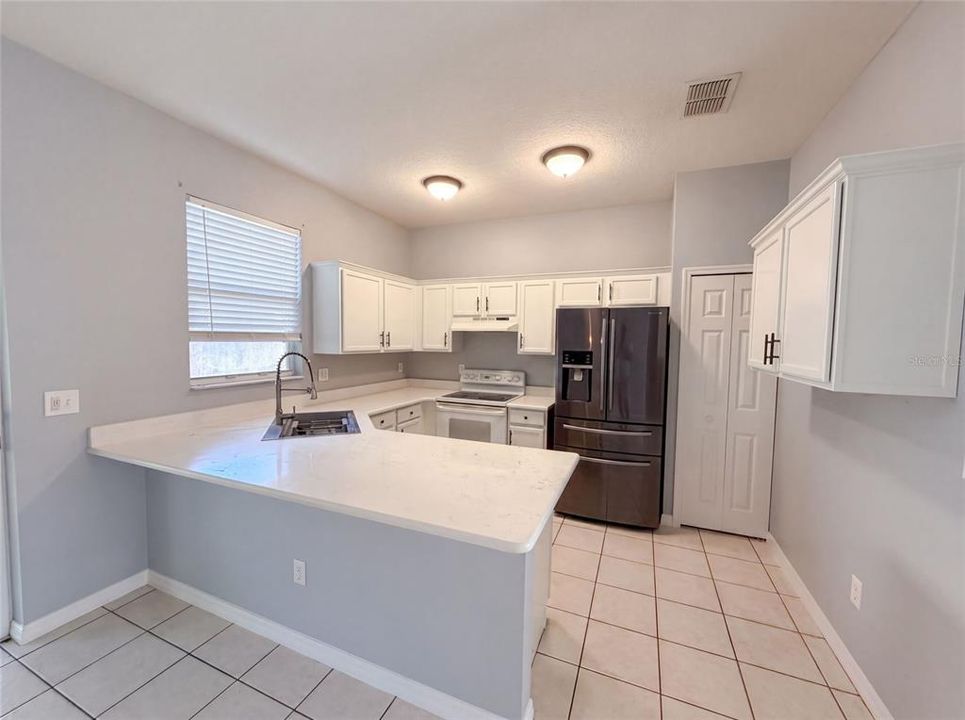 For Sale: $330,000 (3 beds, 2 baths, 1332 Square Feet)