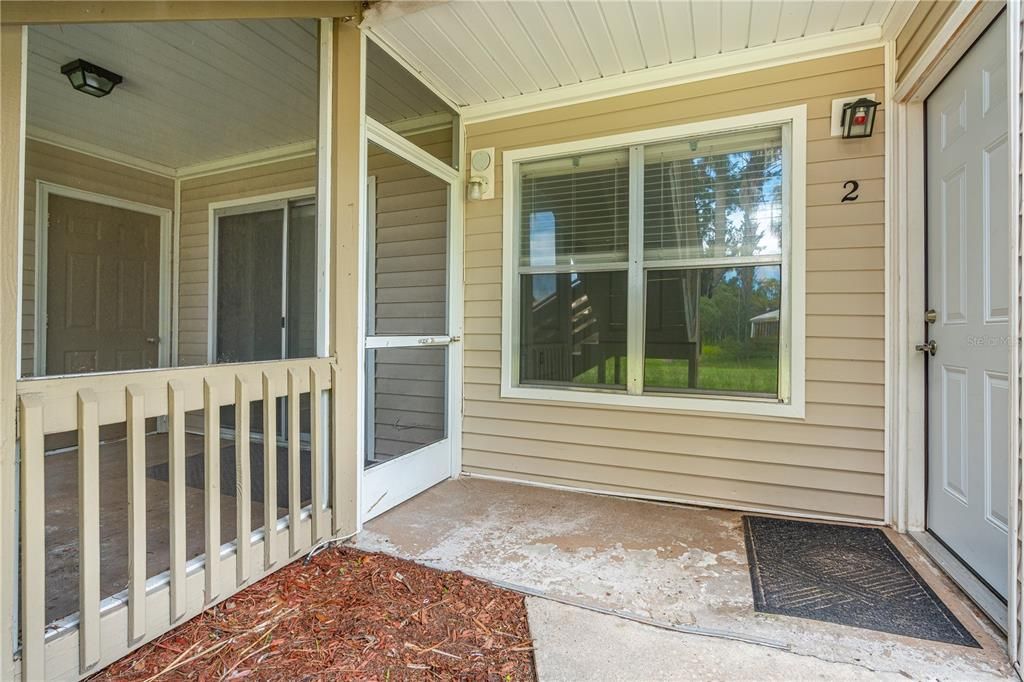 На продажу: $134,900 (2 спален, 2 ванн, 833 Квадратных фут)