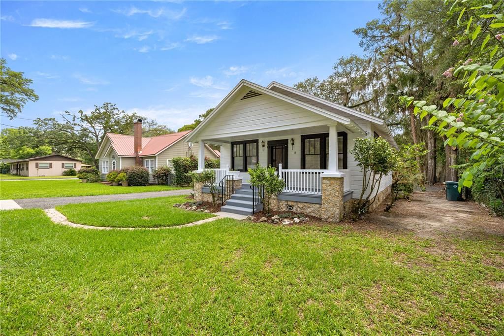 For Sale: $369,900 (0 beds, 0 baths, 1200 Square Feet)