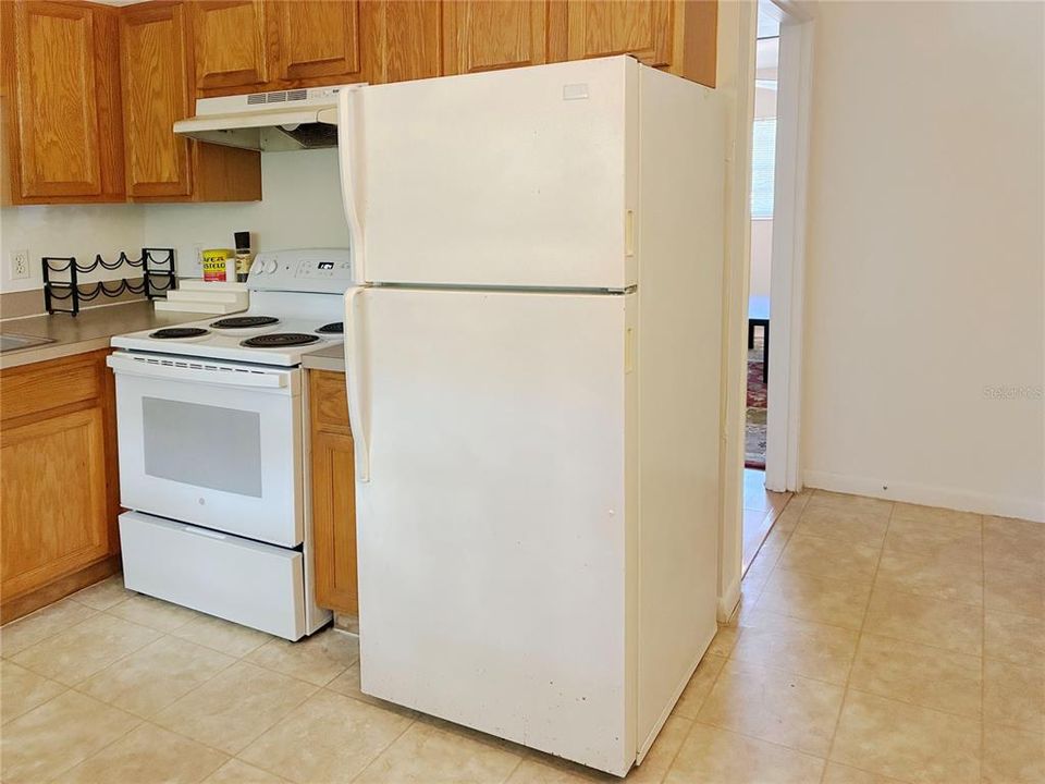 For Sale: $115,000 (2 beds, 1 baths, 784 Square Feet)