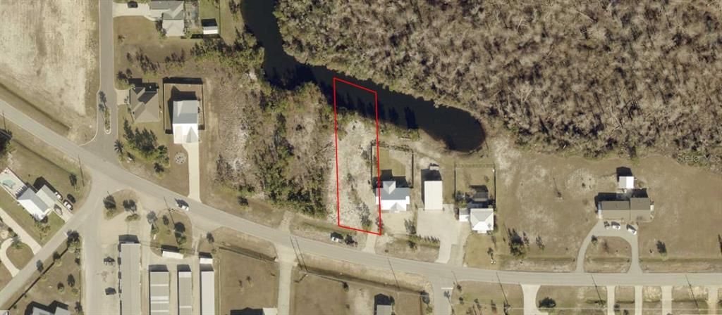 待售: $160,000 (0.41 acres)