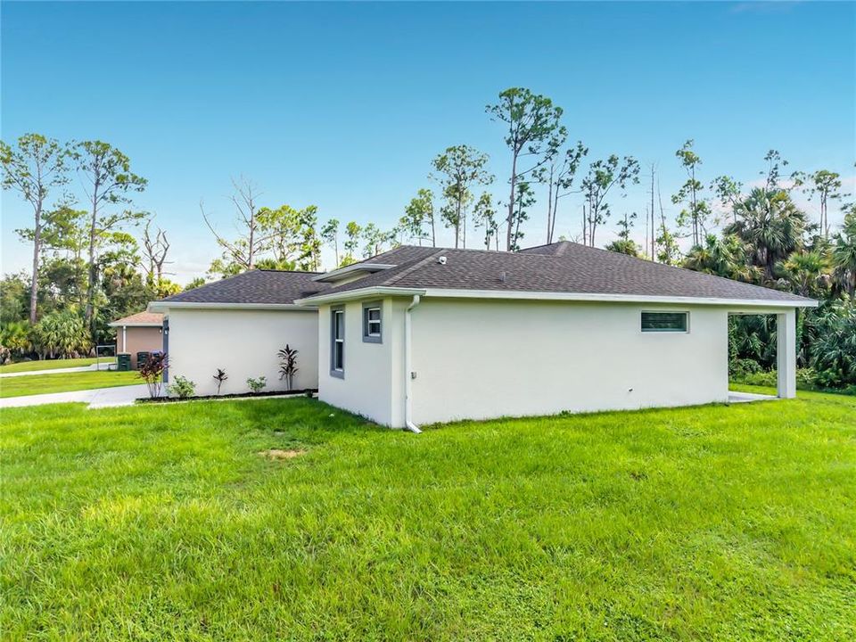 For Sale: $305,000 (3 beds, 2 baths, 1563 Square Feet)