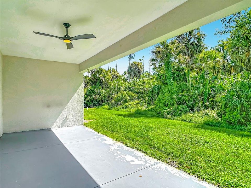 For Sale: $305,000 (3 beds, 2 baths, 1563 Square Feet)