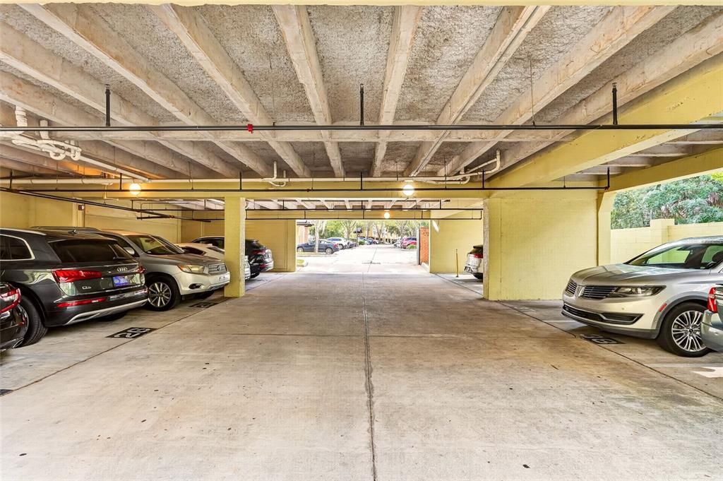 For Sale: $430,000 (3 beds, 3 baths, 1330 Square Feet)