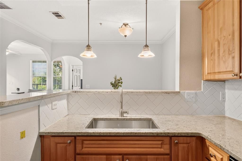 For Sale: $430,000 (3 beds, 3 baths, 1330 Square Feet)
