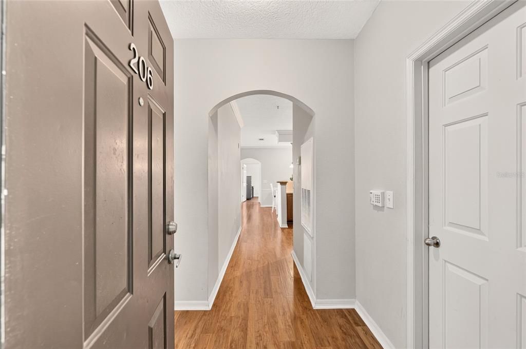 For Sale: $430,000 (3 beds, 3 baths, 1330 Square Feet)