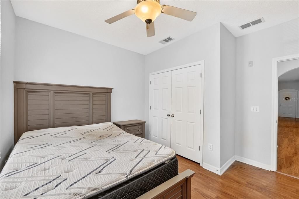 For Sale: $430,000 (3 beds, 3 baths, 1330 Square Feet)