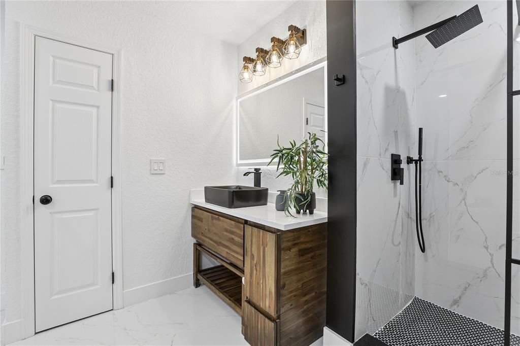 For Sale: $529,900 (4 beds, 2 baths, 1750 Square Feet)
