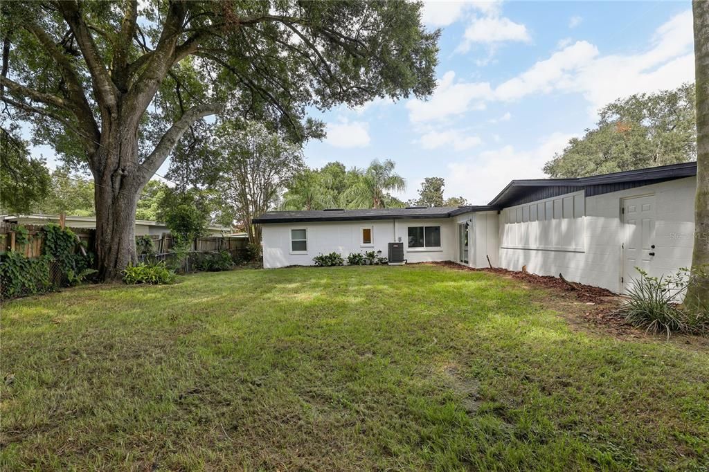For Sale: $529,900 (4 beds, 2 baths, 1750 Square Feet)