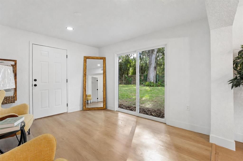 For Sale: $529,900 (4 beds, 2 baths, 1750 Square Feet)