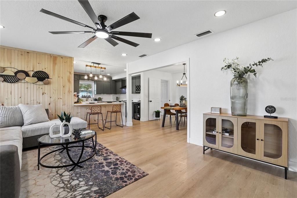 For Sale: $529,900 (4 beds, 2 baths, 1750 Square Feet)