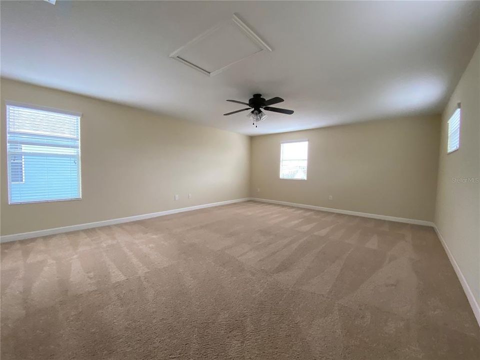 В аренду: $3,499 (5 спален, 3 ванн, 3297 Квадратных фут)
