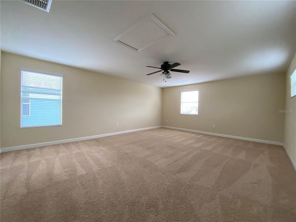 В аренду: $3,499 (5 спален, 3 ванн, 3297 Квадратных фут)