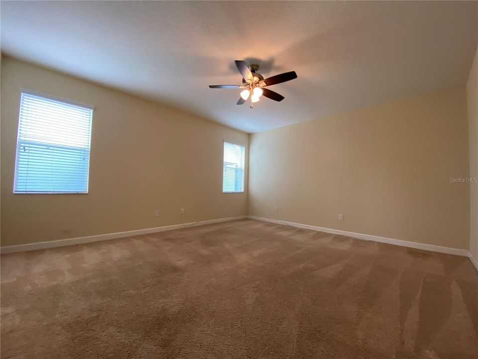 В аренду: $3,499 (5 спален, 3 ванн, 3297 Квадратных фут)