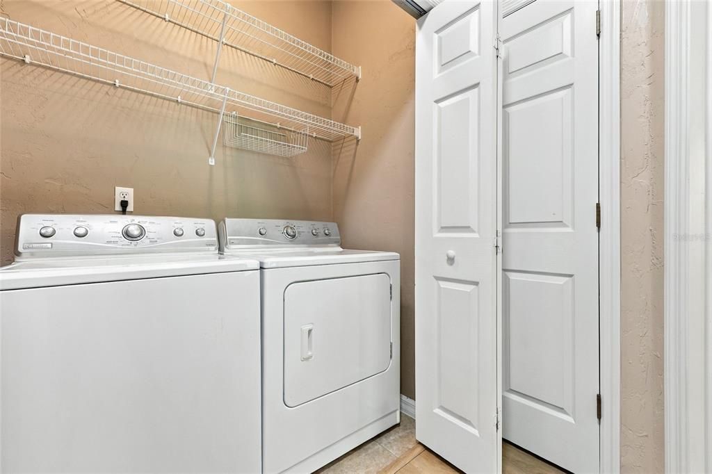 For Sale: $279,000 (3 beds, 2 baths, 1380 Square Feet)