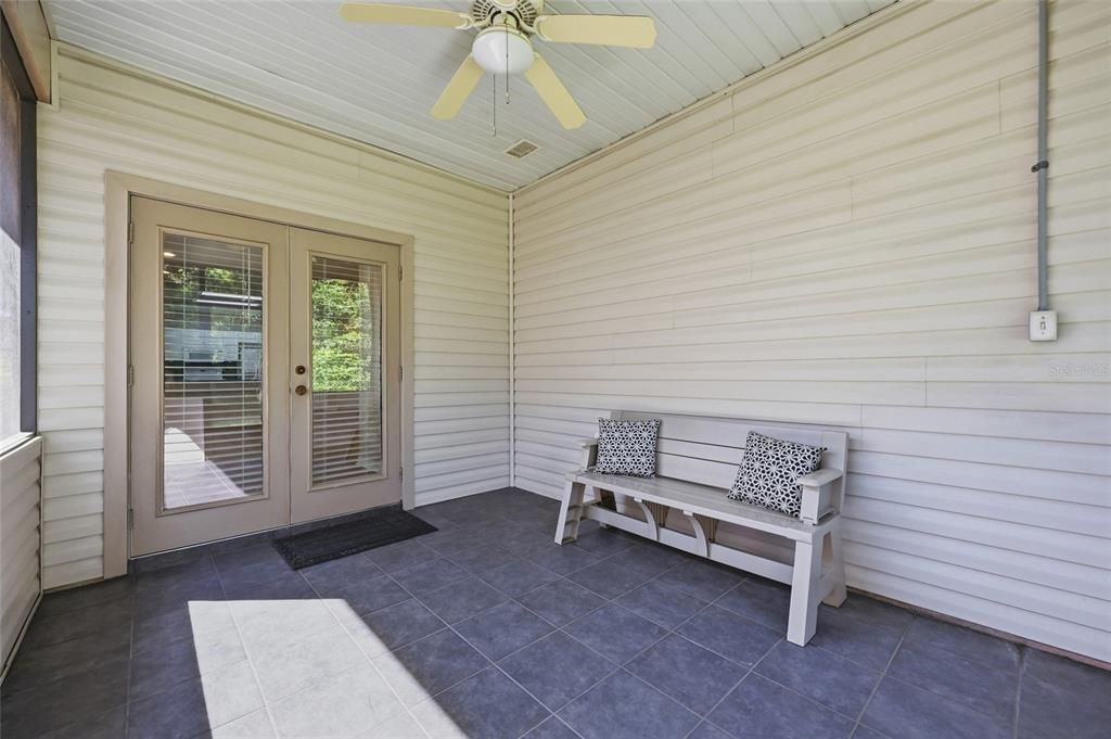 For Sale: $279,000 (3 beds, 2 baths, 1380 Square Feet)