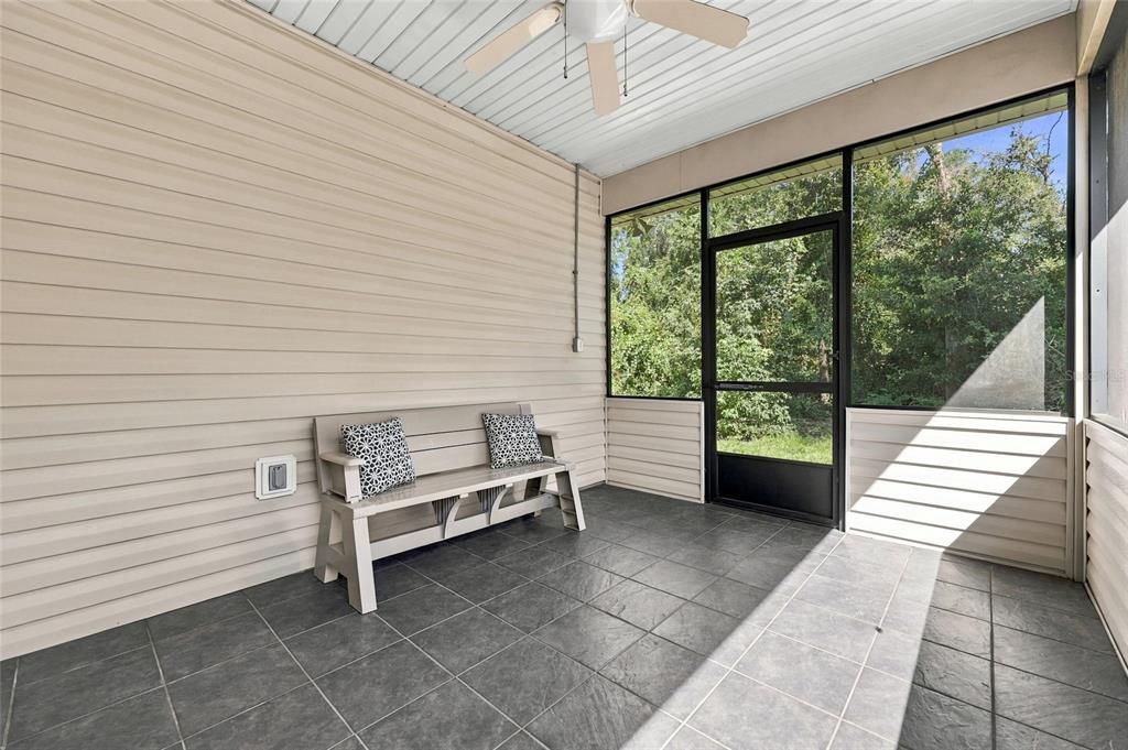 For Sale: $279,000 (3 beds, 2 baths, 1380 Square Feet)