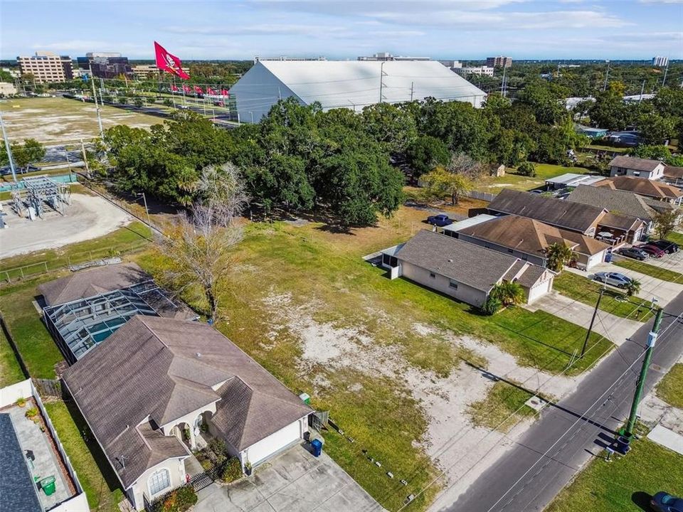 En Venta: $494,900 (0.38 acres)