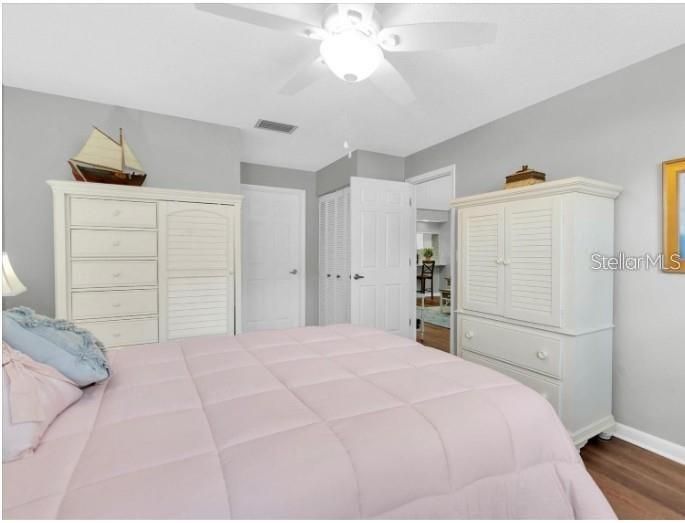 For Sale: $247,500 (2 beds, 2 baths, 1162 Square Feet)