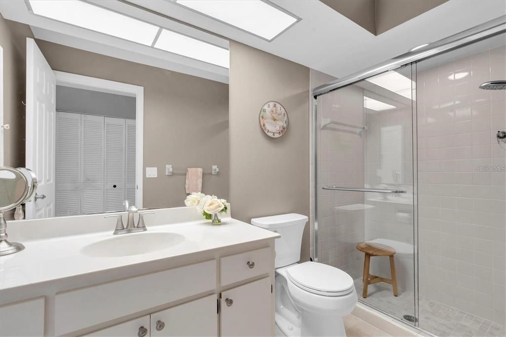 For Sale: $247,500 (2 beds, 2 baths, 1162 Square Feet)