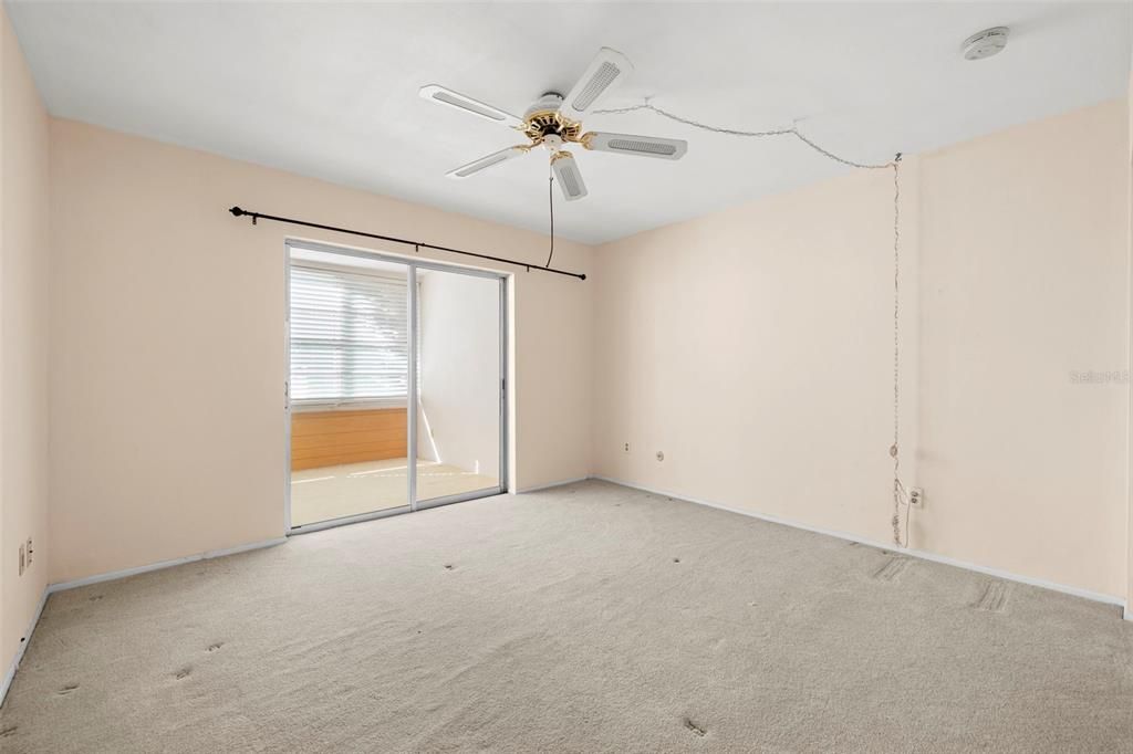 For Sale: $75,000 (2 beds, 1 baths, 965 Square Feet)