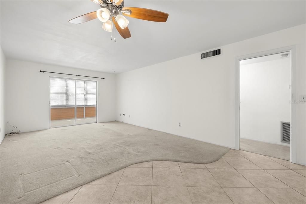For Sale: $75,000 (2 beds, 1 baths, 965 Square Feet)
