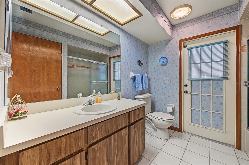 На продажу: $499,900 (4 спален, 2 ванн, 1870 Квадратных фут)