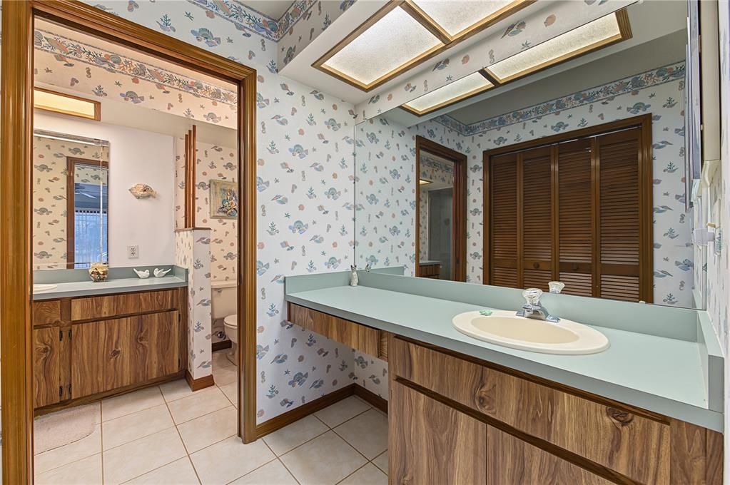 На продажу: $499,900 (4 спален, 2 ванн, 1870 Квадратных фут)